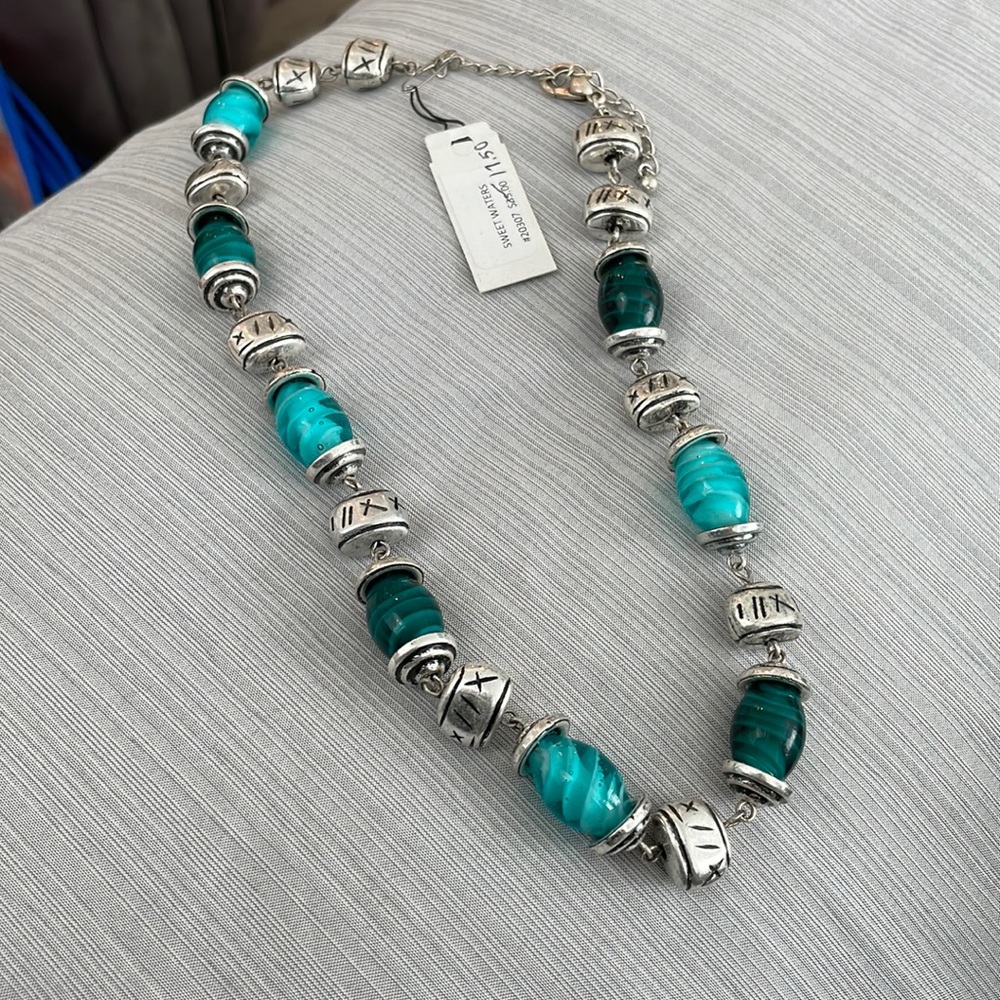 Premier design necklace. Sweet waters.